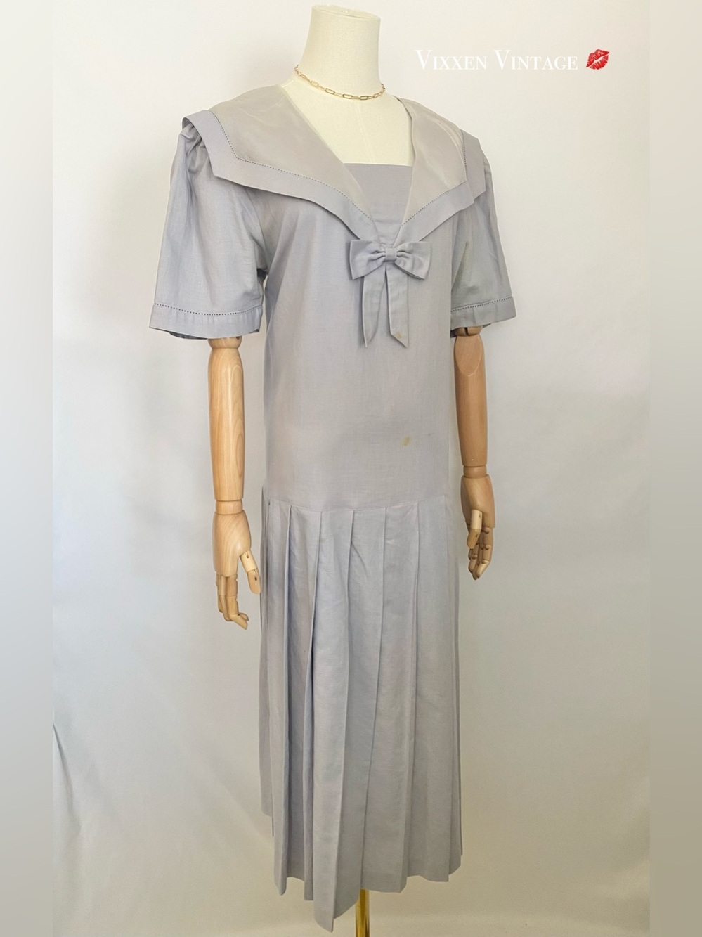 VINTAGE 1970'S LAURA ASHLEY LINEN-SILK SAILOR COLLAR PLEATED DROP WAIST DRESS